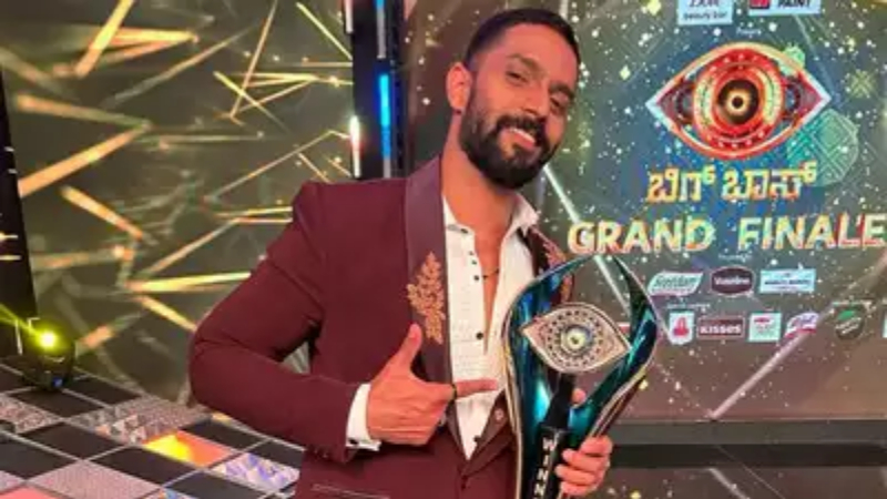 ಬಿಗ್‌ಬಾಸ್ ವಿನ್ನರ್ ಕಾರ್ತಿಕ್ ಮಹೇಶ್ ಇಂದು ಚಾಮರಾಜನಗರದ ಗ್ರಾಮಕ್ಕೆ ಭೇಟಿ