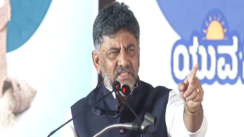 ಗುತ್ತಿಗೆದಾರರು ರಾಜಕೀಯದಿಂದ ದೂರವಿರಬೇಕು: ಡಿ.ಕೆ ಶಿವಕುಮಾರ್