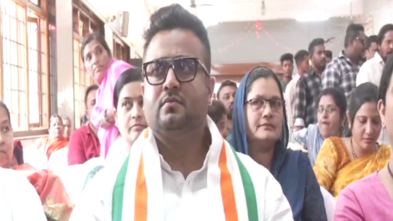 ನನಗೆ ಟಿಕೆಟ್ ನೀಡಿದರೆ ಹೈಕಮಾಂಡ್‌ಗೆ ತಲೆಬಾಗಿ ಸ್ಪರ್ಧೆ: ಮೃಣಾಲ್ ಹೆಬ್ಬಾಳ್ಕರ್