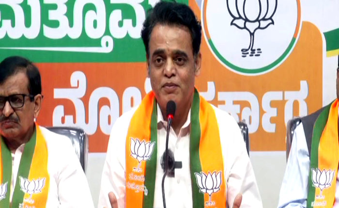 ಬಿಜೆಪಿ ಶಾಸಕ ಮುನಿರತ್ನ ಬಂಧನಕ್ಕೆ ಕೇಸರಿ ಕಲಿಗಳು ಕೆಂಡ – ಸರ್ಕಾರದ ವಿರುದ್ಧ ಅಶ್ವಥ್‌ ನಾರಾಯಣ್‌ ತೀವ್ರ ವಾಗ್ದಾಳಿ
