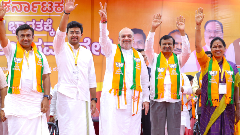 ಸಿದ್ದರಾಮಯ್ಯಗೆ ಕುರ್ಚಿ ಉಳಿಸಿಕೊಳ್ಳೋದೆ ಚಿಂತೆ, ಯಾಕಂದ್ರೆ ಇನ್ನೊಬ್ಬರು ಸಿಎಂ ಕುರ್ಚಿ ಎಳೆಯುತ್ತಿದ್ದಾರೆ: ಅಮಿತ್ ಶಾ