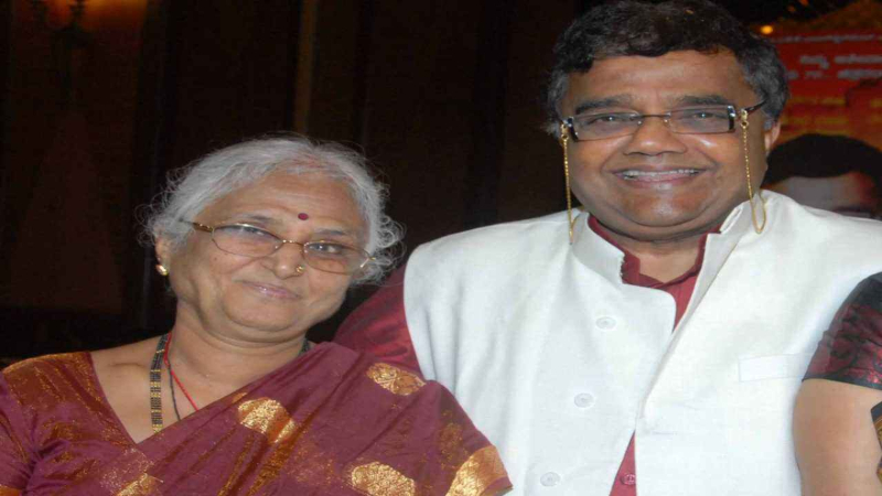 ಪತ್ನಿ ಅಂಬುಜಾ ನಿಧನದ ದಿನವೇ ಇಹಲೋಕ ತೊರೆದ ದ್ವಾರಕೀಶ್