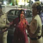 ದೇವೇಗೌಡರಿದ್ದ ವೇದಿಕೆಗೆ ನುಗ್ಗಿ ‘ಕೈ’ ಕಾರ್ಯಕರ್ತೆಯರಿಂದ ಹೈಡ್ರಾಮಾ!