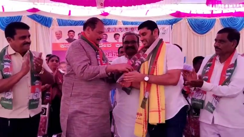 ಶಿವರಾಮ್ ಹೆಬ್ಬಾರ್ ಪುತ್ರ ಕಾಂಗ್ರೆಸ್ ಸೇರ್ಪಡೆ