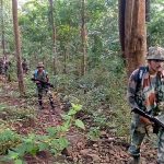  ಭದ್ರತಾ ಪಡೆಗಳಿಂದ ಎನ್‍ಕೌಂಟರ್ – ಇಬ್ಬರು ಮಹಿಳೆಯರು ಸೇರಿ ಮೂವರು ನಕ್ಸಲರ ಹತ್ಯೆ