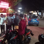 ಗೋವುಗಳನ್ನು ಹಿಡಿದ ಪೊಲೀಸರು- ಹಿಂದೂ ಕಾರ್ಯಕರ್ತರಿಂದ ಠಾಣೆಗೆ ಮುತ್ತಿಗೆ