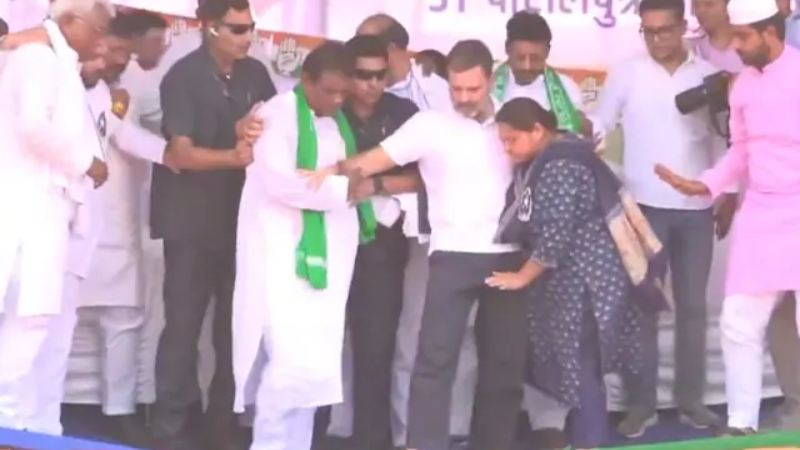 ಬಿಹಾರದಲ್ಲಿ ರಾಹುಲ್‌ ಪ್ರಚಾರದ ವೇಳೆ ಕುಸಿದ ವೇದಿಕೆ