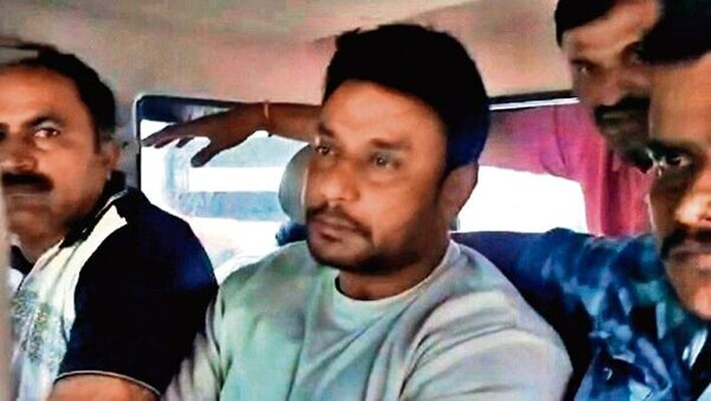 ಜೈಲಿನ ಊಟದಿಂದ ಫುಡ್ ಪಾಯಿಸನ್ ಆಗ್ತಿದೆ – ಮನೆ ಊಟ ಬೇಕೆಂದು ಹೈಕೋರ್ಟ್‌ಗೆ ದರ್ಶನ್ ಅರ್ಜಿ