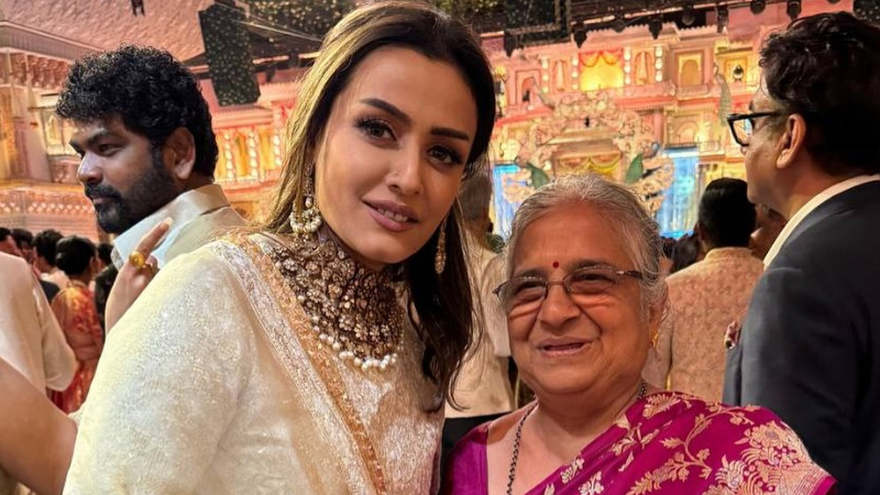 ಸುಧಾ ಮೂರ್ತಿ ಜೊತೆಗಿನ ಫೋಟೋ ಹಂಚಿಕೊಂಡು ಸಂಭ್ರಮಿಸಿದ ಮಹೇಶ್ ಬಾಬು ಪತ್ನಿ