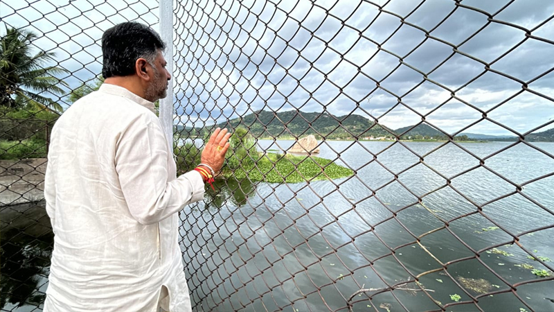 ಡಿಕೆಶಿ ವಿರುದ್ಧದ ಅಕ್ರಮ ಆಸ್ತಿಗಳಿಕೆ ಕೇಸ್‌ – ಲೋಕಾ ತನಿಖೆ ಪ್ರಶ್ನಿಸಿ ಸಿಬಿಐನಿಂದ  ಸುಪ್ರೀಂಗೆ ಅರ್ಜಿ ಸಲ್ಲಿಕೆ