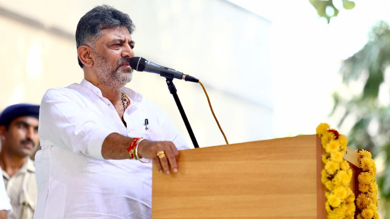 ಅಧಿಕಾರಿಗಳು ಮತ್ತು ಮುಖಂಡರು ಲಂಚ ಕೇಳಿದರೆ ನನ್ನ ವಿಳಾಸಕ್ಕೆ ಪತ್ರ ಬರೆಯಿರಿ: ಡಿಕೆಶಿ