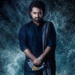 ‘ದೇವರ’ ಚಿತ್ರದ ಟ್ರೈಲರ್ ರಿಲೀಸ್- ಆ್ಯಕ್ಷನ್ ಅವತಾರದಲ್ಲಿ ಜ್ಯೂ.ಎನ್‌ಟಿಆರ್