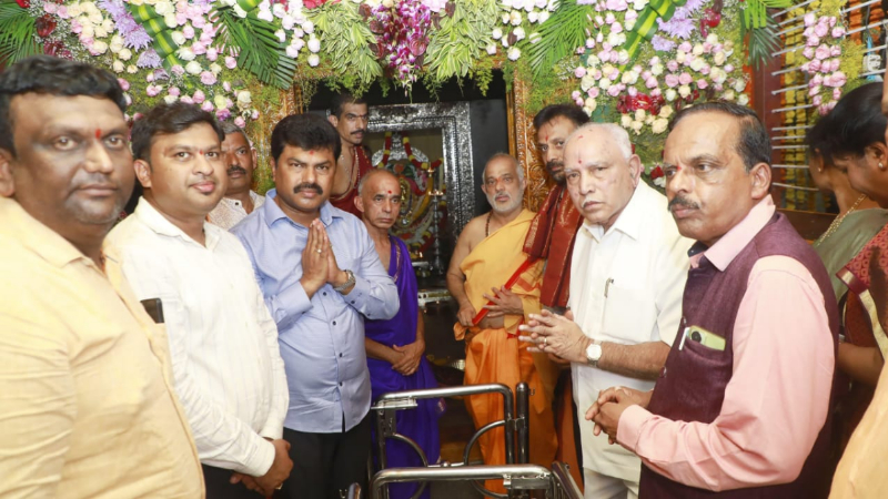 ಸಿಗಂದೂರು ಚೌಡೇಶ್ವರಿ ದೇವಾಲಯಕ್ಕೆ ಬಿಎಸ್‍ವೈ ಭೇಟಿ