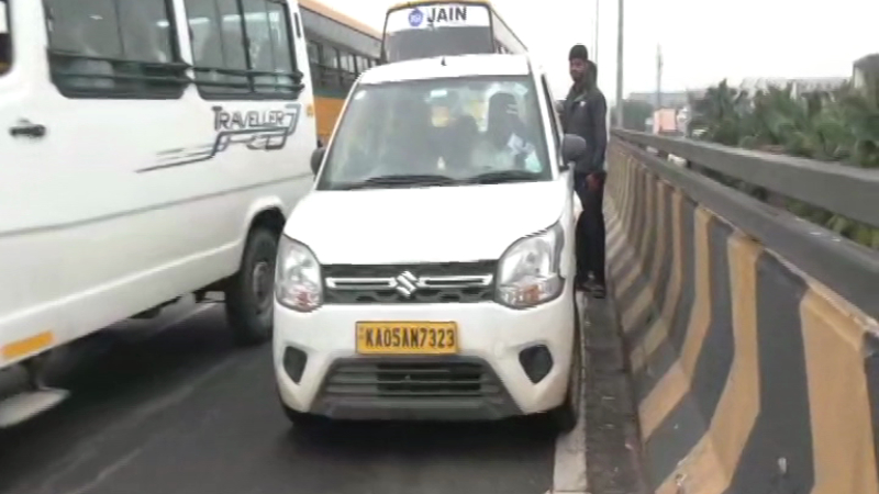 ಬೆಂಗಳೂರಿನಲ್ಲಿ ತುಂತುರು ಮಳೆ –  ಯಲಹಂಕದಲ್ಲಿ 7 ಕಾರುಗಳು ಡಿಕ್ಕಿ