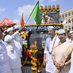 200ನೇ ವಿಜಯೋತ್ಸವ ಆಚರಣೆ – ಕಿತ್ತೂರು ಉತ್ಸವ ಜ್ಯೋತಿಗೆ ಸಿಎಂ ಚಾಲನೆ