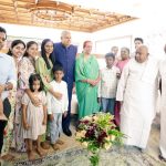 Photo Gallery | ಹೆಚ್‌.ಡಿ.ದೇವೇಗೌಡರ ಭೇಟಿಯಾದ ಉಪರಾಷ್ಟ್ರಪತಿ – ಪುತ್ರ ಹೆಚ್‌ಡಿಕೆ ಹೆಗಲ ಮೇಲೆ ಕೈಹಾಕಿ ಫೋಟೋಗೆ ದೊಡ್ಡಗೌಡ್ರು ಪೋಸ್‌
