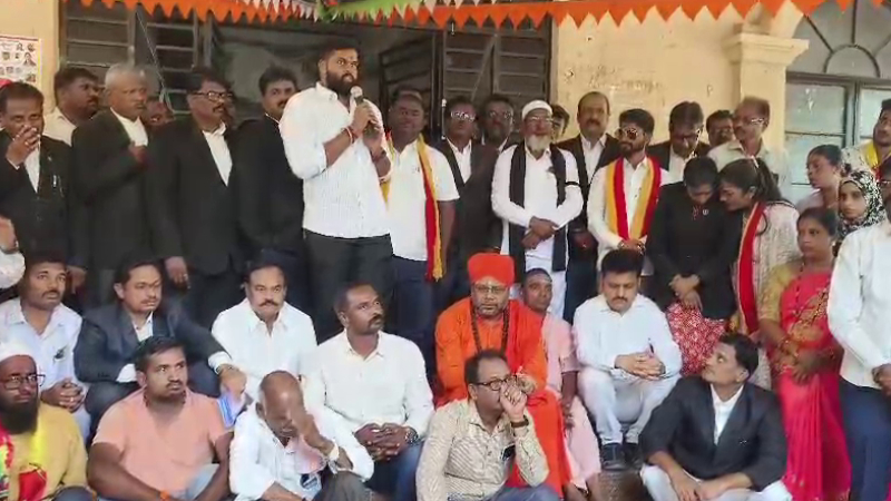 ಗೋಕಾಕ್‌ ಜಿಲ್ಲೆಗೆ ಆಗ್ರಹಿಸಿ ನಿರಂತರ ಹೋರಾಟ : ಶ್ರೀ ಮುರುಘರಾಜೇಂದ್ರ ಸ್ವಾಮೀಜಿ