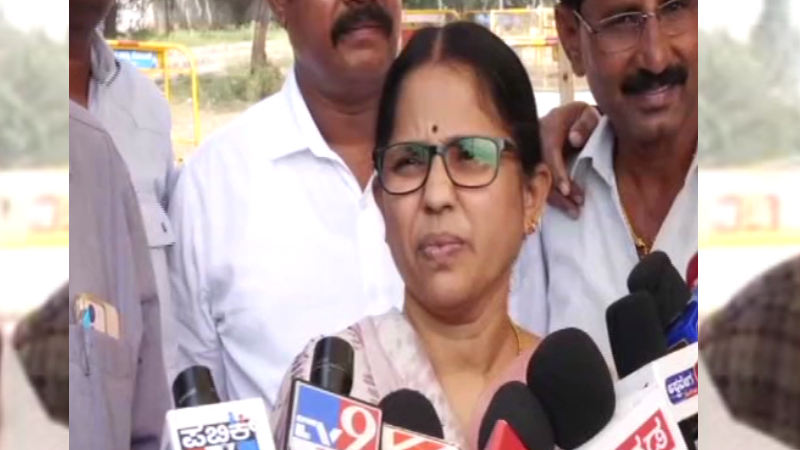 ಯೋಗೇಶ್ವರ್ ನಂಬಿ ನಾವು ಗೆದ್ದು ಬಂದಿಲ್ಲ: ಶಾರದಾ ಪೂರ್ಯನಾಯ್ಕ್ ತಿರುಗೇಟು