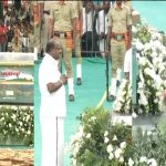 ಹುಟ್ಟೂರಲ್ಲಿ ಎಸ್‌.ಎಂ.ಕೃಷ್ಣ ಅಂತ್ಯಕ್ರಿಯೆ; ಸಿಎಂ ಸೇರಿ ಅನೇಕ ಗಣ್ಯರಿಂದ ಅಂತಿಮ ನಮನ