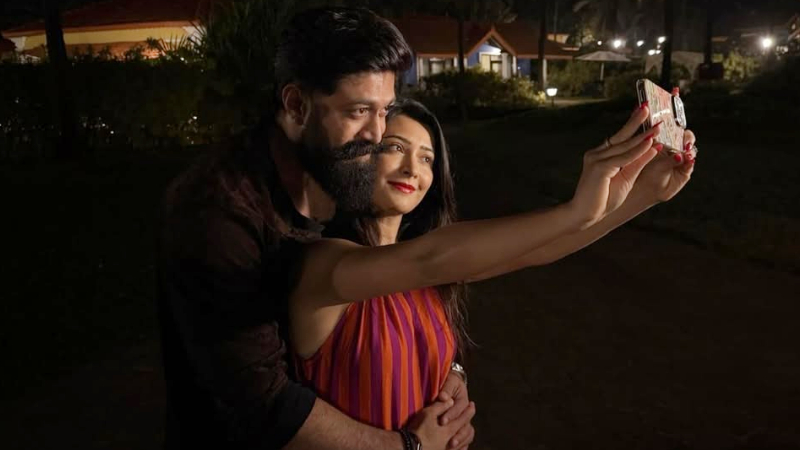 ನಮ್ಮ ಜಗತ್ತನ್ನು ಯಾವಾಗಲೂ ಬೆಳಗಿಸುವ ಸ್ಟಾರ್- ಯಶ್‌ಗೆ ರಾಧಿಕಾ ಲವ್ಲಿ ವಿಶ್