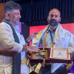 `ಪಬ್ಲಿಕ್ ಟಿವಿ’ಯ ರವೀಶ್ ಹೆಚ್‌ಎಸ್‌ಗೆ ಮಾಧ್ಯಮ ಅಕಾಡೆಮಿ ಪ್ರಶಸ್ತಿ ಪ್ರದಾನ