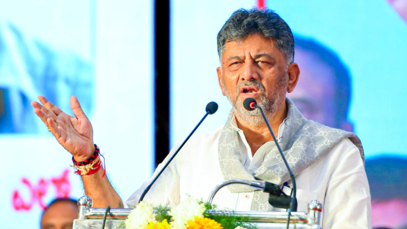 ಕುಮಾರಸ್ವಾಮಿ ಮರ್ಯಾದೆಯಿಂದ ಇದ್ರೆ ಕ್ಷೇಮ: ಡಿಕೆಶಿ ವಾರ್ನಿಂಗ್