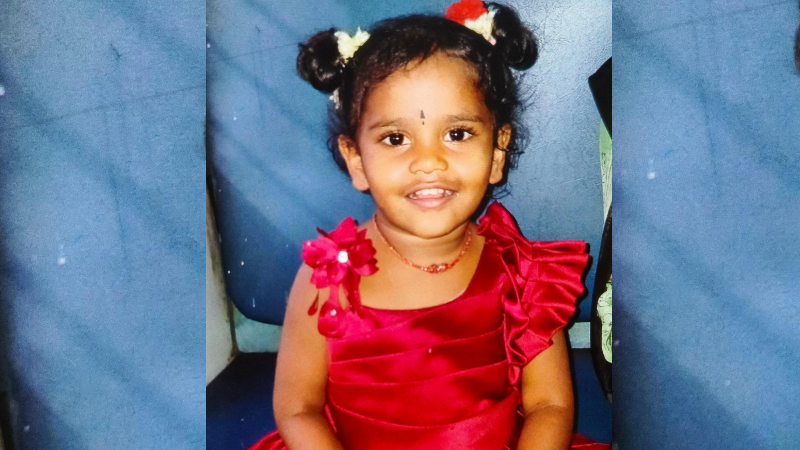 ಬೆಂಗಳೂರು | ಮಳೆಗೆ ಬೈಕ್ ಮೇಲೆ ಬಿದ್ದ ಮರ – ಮೂರು ವರ್ಷದ ಮಗು ಸಾವು