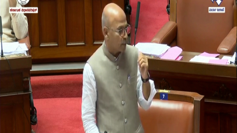 ಸರ್ಕಾರಿ ವೈದ್ಯಕೀಯ ಕಾಲೇಜು ವೈದ್ಯರ ಹಾಜರಾತಿಗೆ ಬಯೋ ಮೆಟ್ರಿಕ್ ವ್ಯವಸ್ಥೆ: ಶರಣು ಪ್ರಕಾಶ್ ಪಾಟೀಲ್
