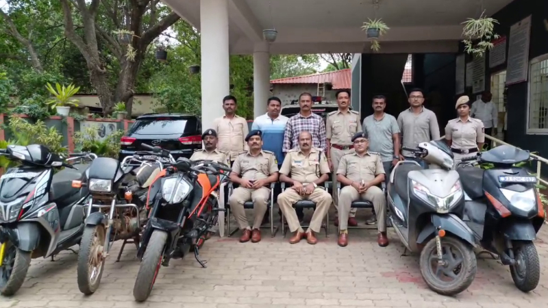 ಬೈಕ್ ಕಳ್ಳತನ ಮಾಡಿದ್ದ ಇಬ್ಬರು ಕಳ್ಳರು ಅಂದರ್ – 5 ಬೈಕ್ ವಶಕ್ಕೆ