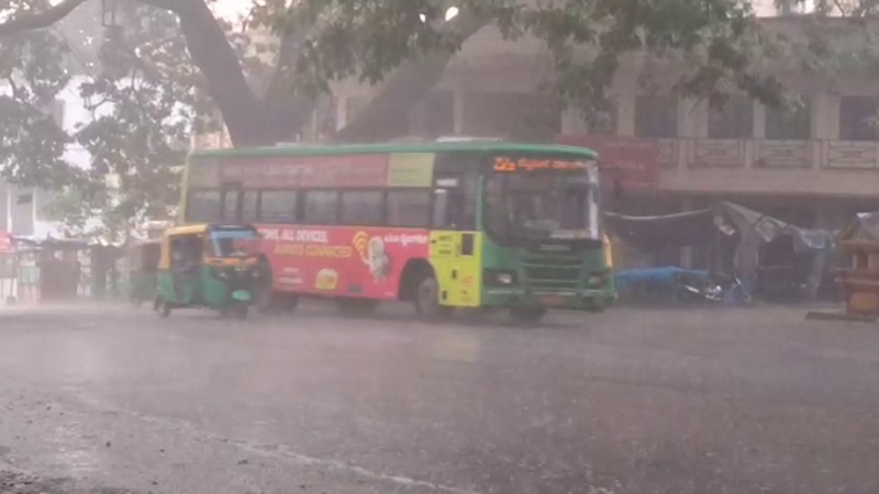 ಬೆಂಗಳೂರಿನ ಹಲವೆಡೆ ಬೆಳಗ್ಗೆಯೇ ತುಂತುರು ಮಳೆ