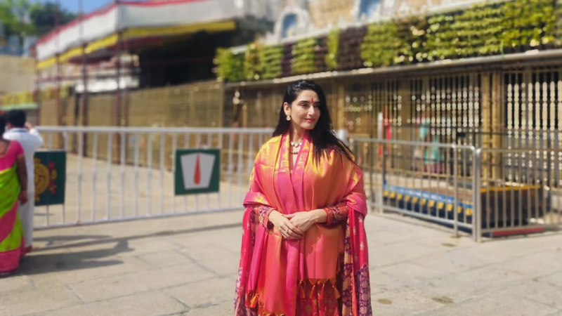 ತಿರುಪತಿ ತಿಮ್ಮಪ್ಪನ ದರ್ಶನ ಪಡೆದ ರಾಗಿಣಿ ದ್ವಿವೇದಿ