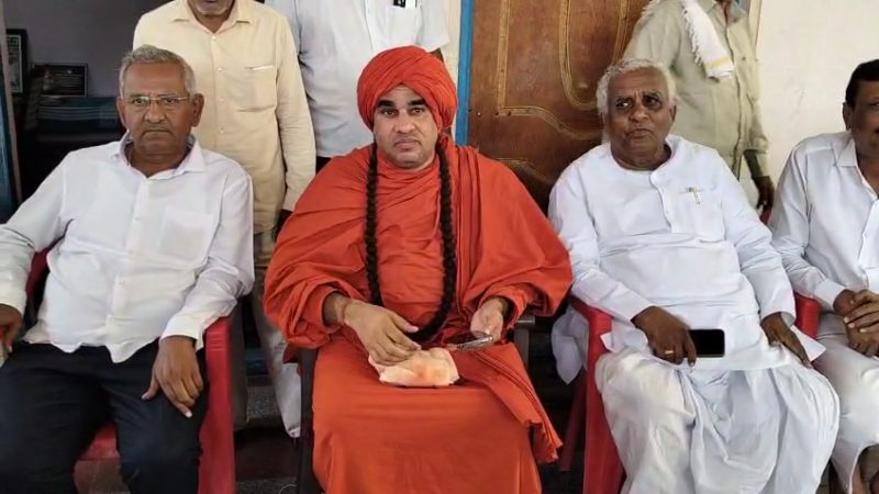 ನೀವೆಲ್ಲ ಮಠಕ್ಕೆ ಹೋಗೋಣ ಅಂದ್ರೆ ಬರುತ್ತೇನೆ, ಇಲ್ದಿದ್ರೆ ಭಕ್ತರ ಮನೆಯಲ್ಲೇ ಇರುತ್ತೇನೆ: ಭಾವುಕರಾದ ಜಯ ಮೃತ್ಯುಂಜಯ ಶ್ರೀ‌