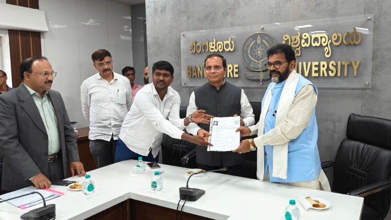 ಬೆಂಗಳೂರು ವಿಶ್ವವಿದ್ಯಾಲಯದ ಸಮಸ್ಯೆಗಳನ್ನ ಪರಿಹಾರ ಮಾಡಿ: ಛಲವಾದಿ ನಾರಾಯಣಸ್ವಾಮಿ