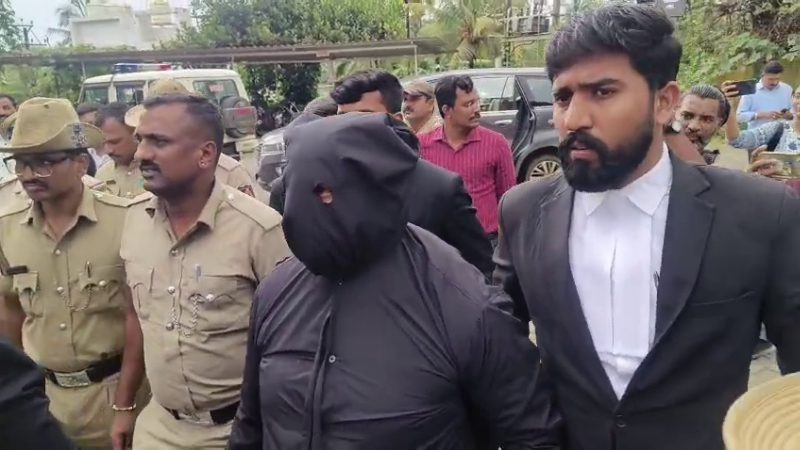 ಶವಗಳನ್ನು ಹೂತಿಟ್ಟ ಪ್ರಕರಣ – ಎಸ್‌ಐಟಿ ತನಿಖೆ ಸ್ವಾಗತಿಸಿದ ಧರ್ಮಸ್ಥಳ ಕ್ಷೇತ್ರದ ವಕ್ತಾರ