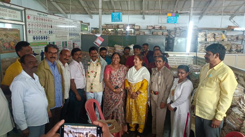 ಸರ್ಕಾರಿ ಕಚೇರಿಯಲ್ಲಿ ಖಾಸಗಿ ವ್ಯಕ್ತಿಯ ಹುಟ್ಟುಹಬ್ಬ ಆಚರಣೆ – ಮೂವರು ಸಾರಿಗೆ ಅಧಿಕಾರಿಗಳ ಅಮಾನತು