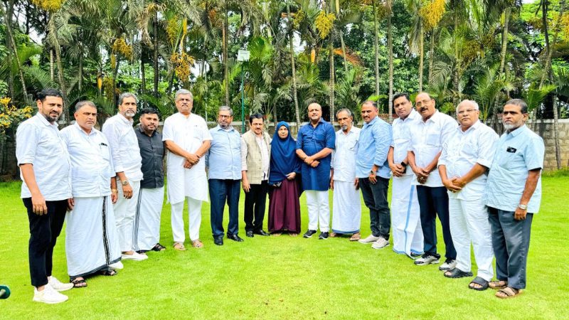 ಕುಡುಪು ಮೈದಾನದಲ್ಲಿ ಹತ್ಯೆಯಾಗಿದ್ದ ಅಶ್ರಫ್ ಕುಟುಂಬಸ್ಥರ ಭೇಟಿಯಾದ ರಾಜ್ಯ ಕಾಂಗ್ರೆಸ್ ನಿಯೋಗ