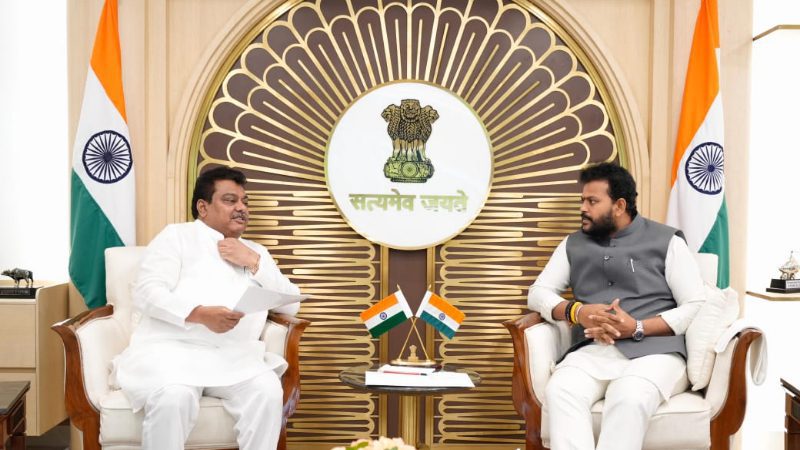 ಹುಬ್ಬಳ್ಳಿ, ಬೆಳಗಾವಿ ಏರ್‌ಪೋರ್ಟ್ ಅಂತಾರಾಷ್ಟ್ರೀಯ ನಿಲ್ದಾಣಕ್ಕೆ ಮನವಿ – ಕೇಂದ್ರ ವಿಮಾನಯಾನ ಸಚಿವರೊಂದಿಗೆ ಎಂಬಿಪಿ ಮಾತುಕತೆ