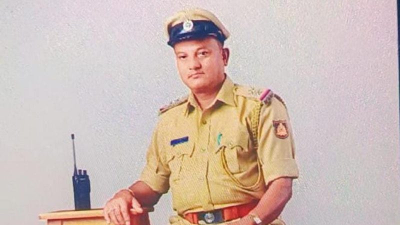 ತುಮಕೂರು | ಹೋಟೆಲ್‌ನಲ್ಲಿ ದಾವಣಗೆರೆ ಪಿಎಸ್‍ಐ ನೇಣಿಗೆ ಶರಣು