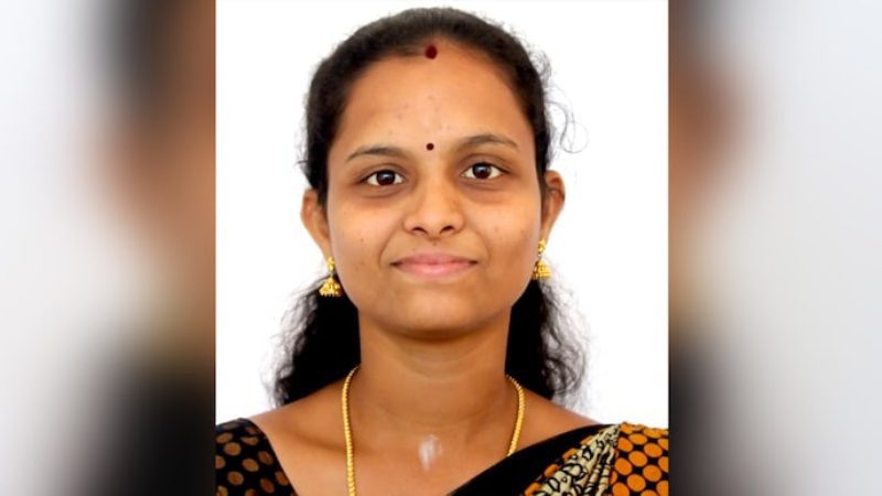 Tamil Nadu | ಪತಿಯೊಂದಿಗೆ ಜಗಳ – ಆಸ್ಪತ್ರೆಯಲ್ಲಿ ಚಿಕಿತ್ಸೆ ಪಡೆಯುತ್ತಿದ್ದ ಪತ್ನಿಯನ್ನು ಇರಿದು ಕೊಂದ ಗಂಡ