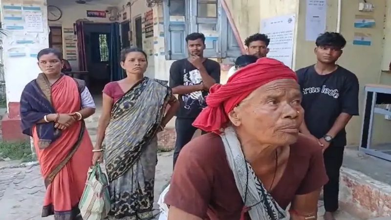 ಮಾಟ ಮಾಡ್ತಾರೆ ಅಂತ ಒಂದೇ ಕುಟುಂಬದ ಐವರನ್ನು ಜೀವಂತವಾಗಿ ಸುಟ್ಟು ಹತ್ಯೆ