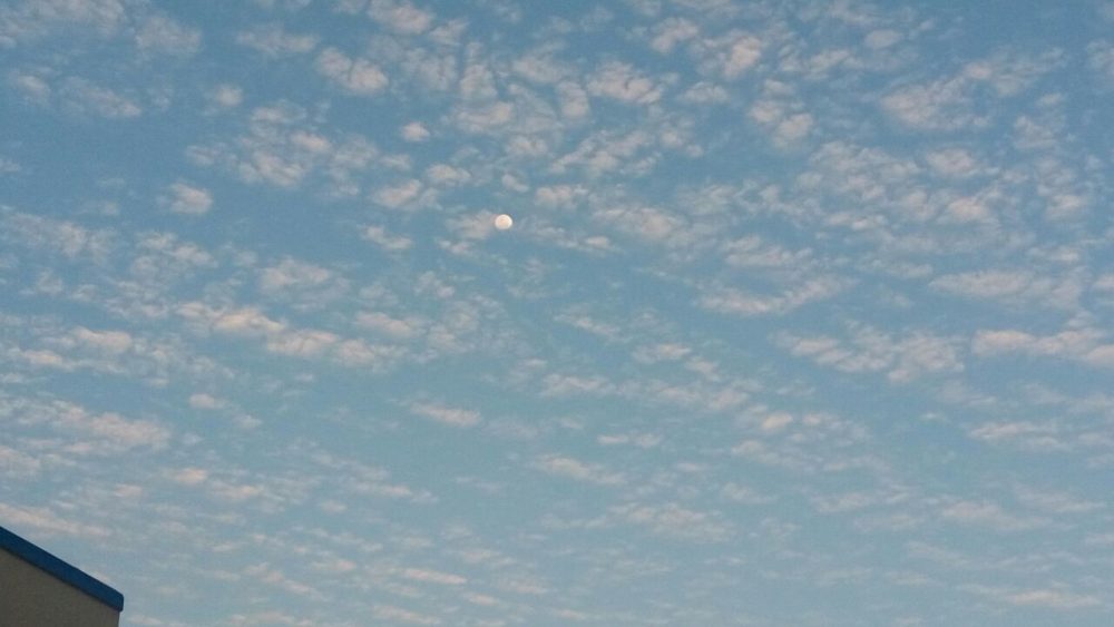 ಆಗಸದಲ್ಲಿ ಮೂಡಿತು ಸಮುದ್ರದ ಅಲೆಗಳು! 4 Sky Horamavu Banjara Layout 3