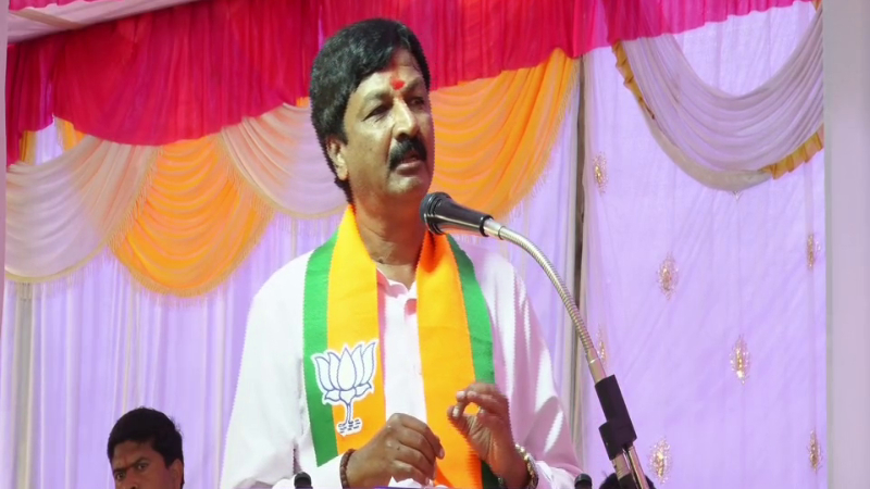 Ramesh Jarkiholi 1