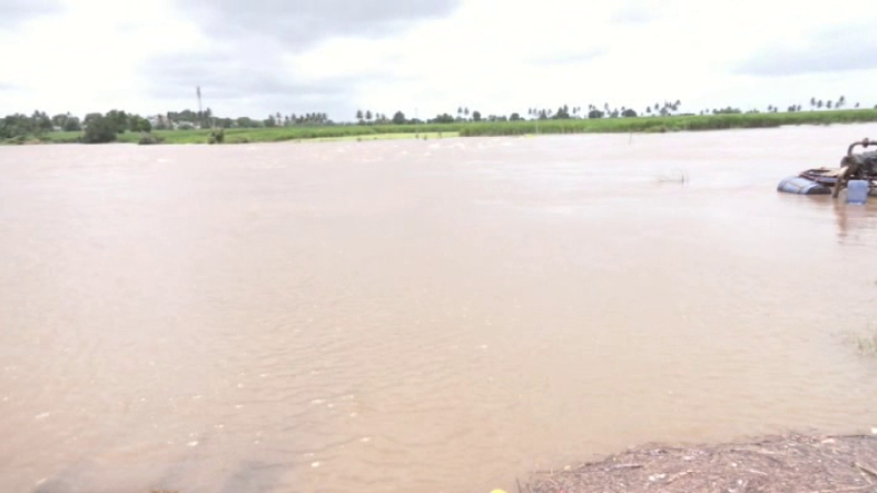 Flood Ghataprabha banks – bridges in Mudhol taluk flooded Bagalkote