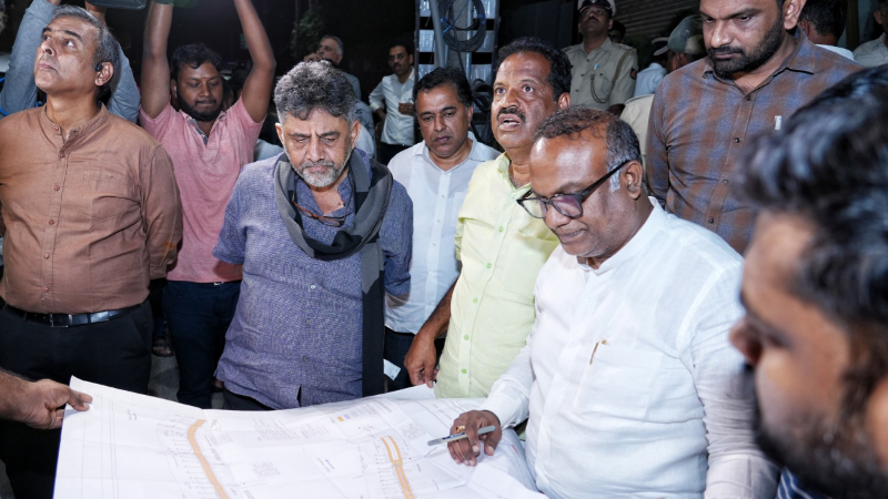 DK Shivakumar Bengaluru Potholes Check