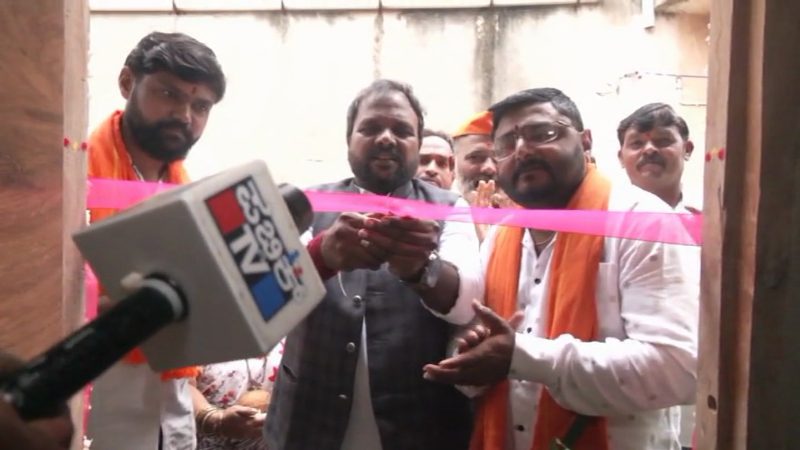 ಗದಗದ ಬಡ ಕುಟುಂಬಕ್ಕೆ `ಪಬ್ಲಿಕ್ ಬೆಳಕು' - ಸಂಪೂರ್ಣ ಮನೆ ದುರಸ್ತಿ ಮಾಡಿಸಿಕೊಟ್ಟ ಉಸಿರು ಫೌಂಡೇಶನ್ 3 Gadag Public TV Belaku Impact