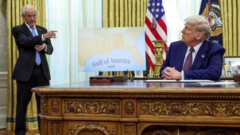 Peter Navarro Donald Trump