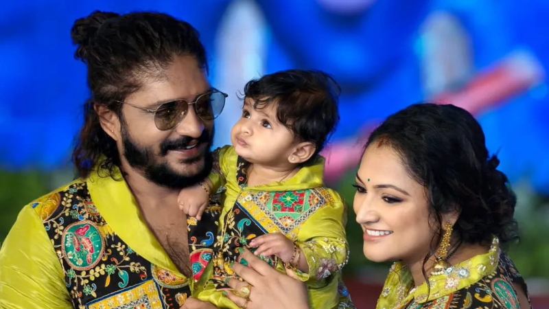 ಕೃಷ್ಣ ಜನ್ಮಾಷ್ಟಮಿಯಂದೇ ಮಗನ ನಾಮಕರಣ ಮಾಡಿದ `ಸಿಂಹಪ್ರಿಯ' ಜೋಡಿ - ಹೆಸರೇನು ಗೊತ್ತಾ? 5 Vasishta Simha