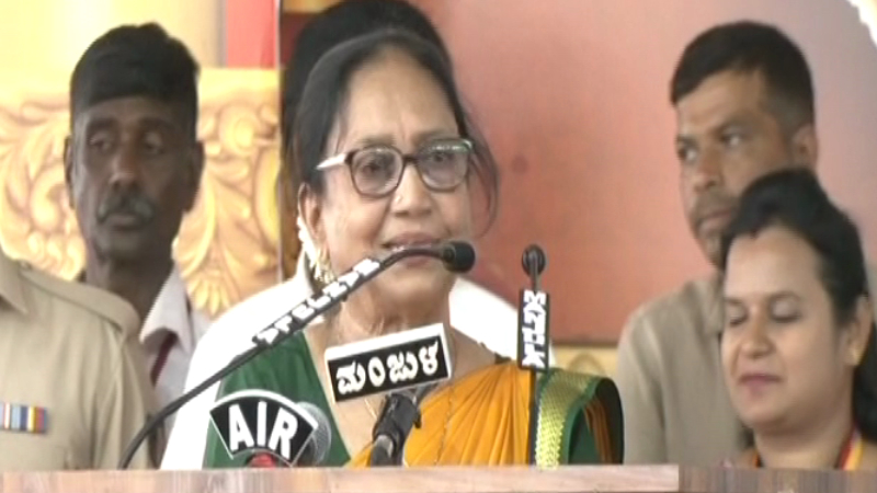 ದಸರೆ ಹಬ್ಬ ಮಾತ್ರ ಅಲ್ಲ, ಎಲ್ಲರನ್ನು ಒಳಗೊಳ್ಳುವ ಸಮನ್ವಯದ ಮೇಳ: ಬಾನು ಮುಷ್ತಾಕ್ 2 Banu Mushtaq 1