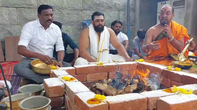 Kolar Dhruva Sarja