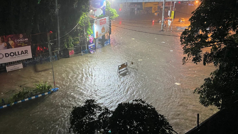ಪಶ್ಚಿಮ ಬಂಗಾಳದಲ್ಲಿ ಭಾರೀ ಮಳೆ - 7 ಮಂದಿ ಬಲಿ 5 Kolkata Rain